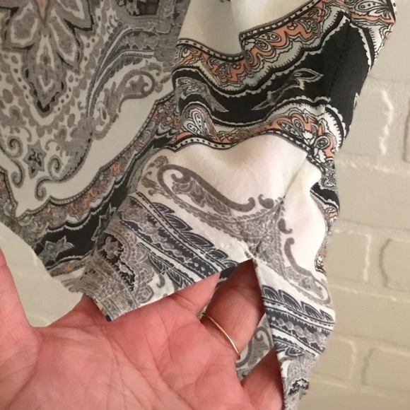 Banana Republic Blouse Cream/black/gray/blush pink Mosaik print Cap sleeve S - Picture 4 of 5